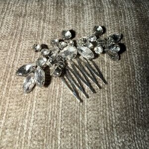 Hair brooch